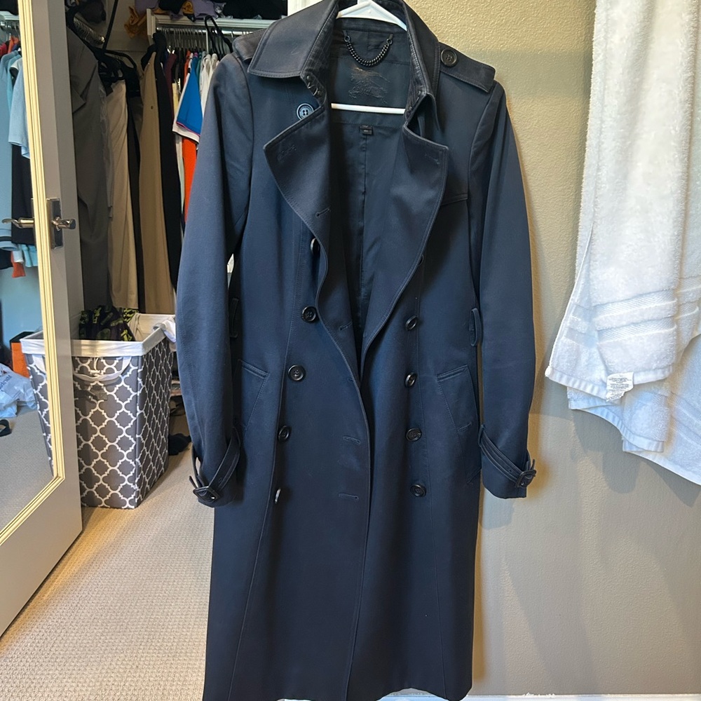 Burberry Black Women’s Wool Coat with Chain Detail Prorsum